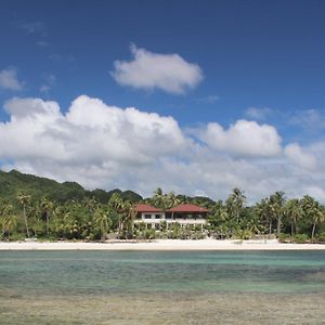 Island View Beachfront Resort
